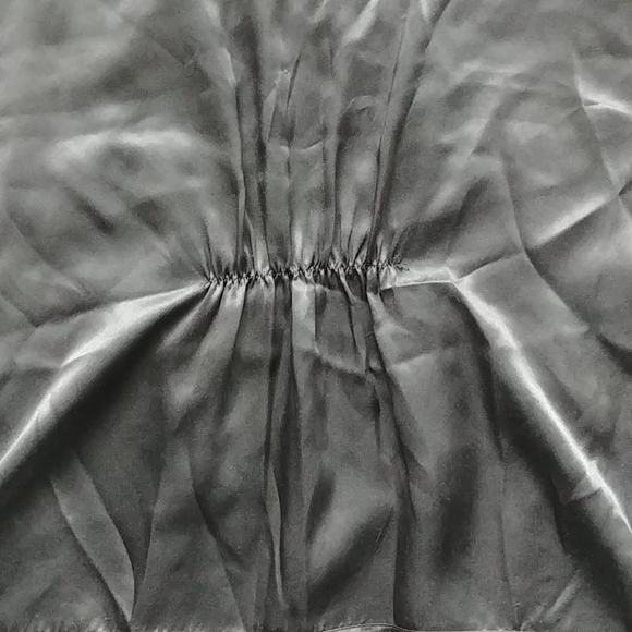 JACOB 💯SILK TOP - SMALL - Picture 6 of 7